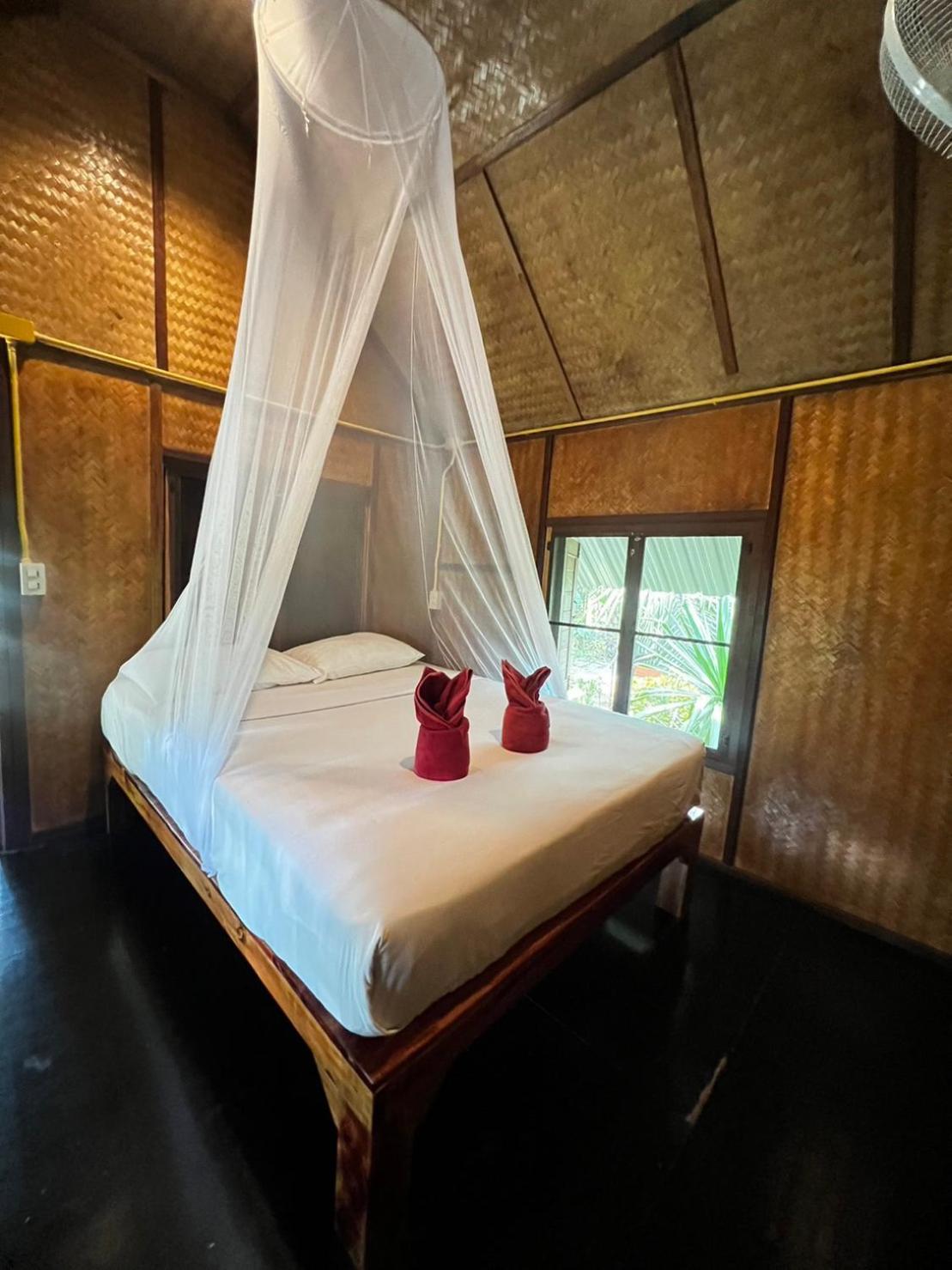 Khaosok Bamboo Huts Resort Khao Sok National Park 외부 사진